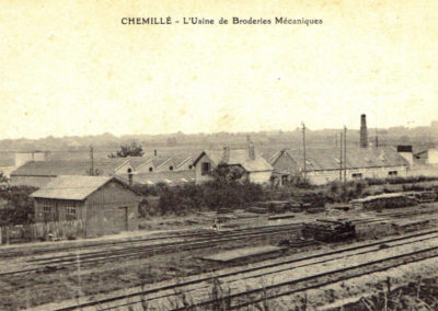 Carte postale ancienne du Cercle pointu : vue du chemin de fer, Chemillé-en-Anjou (49)
